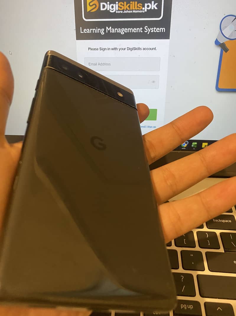 Google Pixel 6a 1