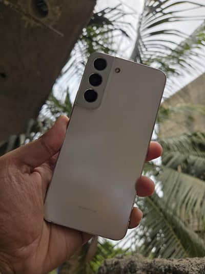 Samsung Mobile S22