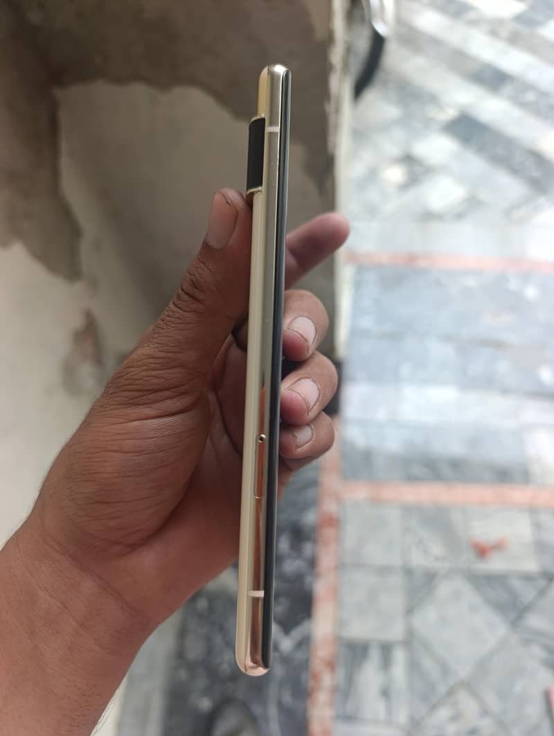 Google Pixel 6 Pro 2