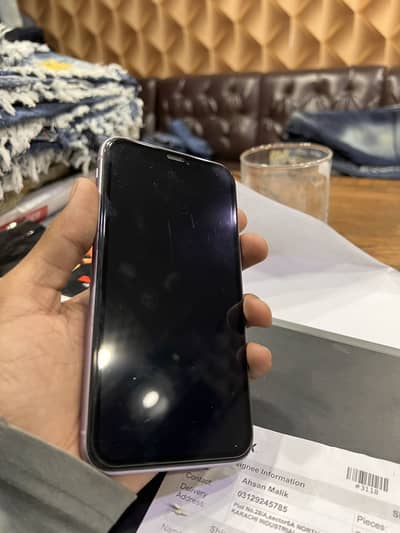 Apple iPhone 11