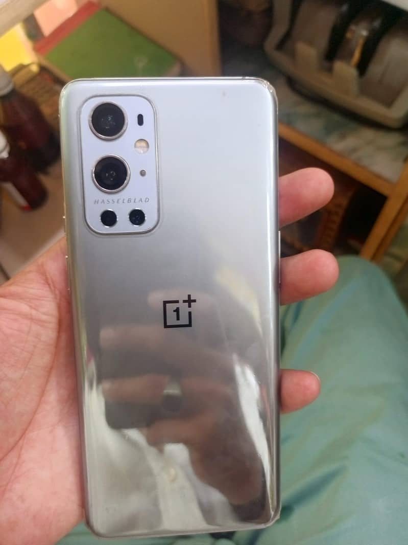 One Plus 9 Pro 0