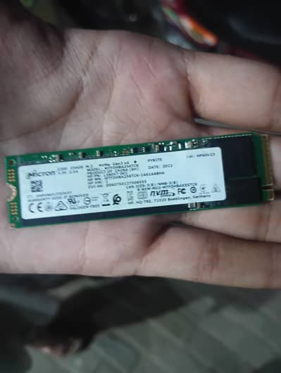256GB NVMe Gen 3 SSD with Windows 11 Installed
