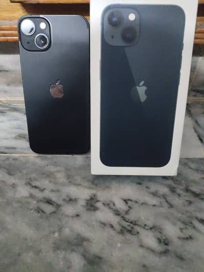Apple iPhone 13