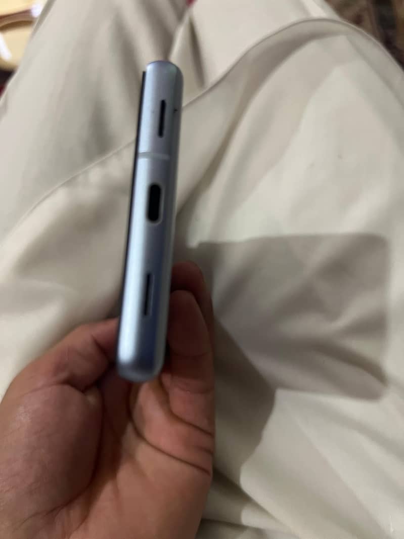 Google Pixel 7a 4