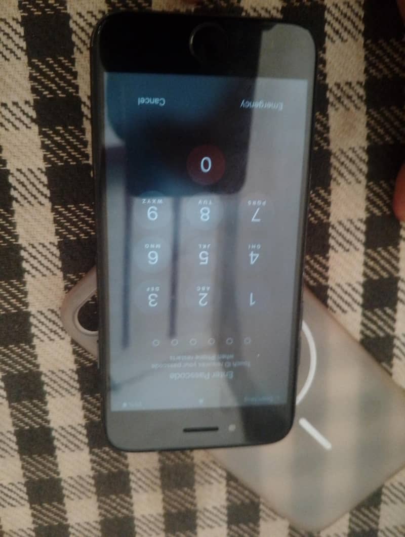 Apple iPhone 7 3
