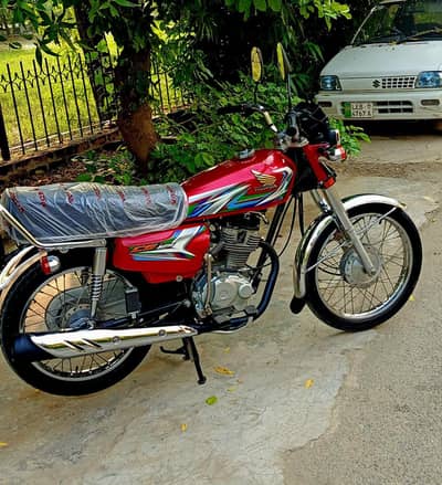 Honda CG 125 Model 2023 Only 7000 KM Use Bike Honda 125 Red Color Bike