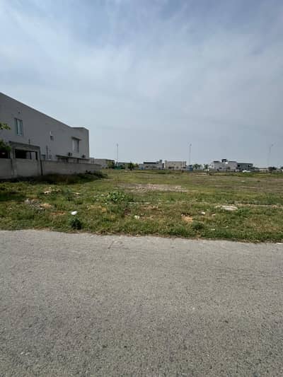 Exclusive 10 Marla Corner Plot for Sale in DHA Phase 8 Ivy Green Block Z4 Plot No. 1140 | 182 Sqft Extra Land | Prime Corner Location