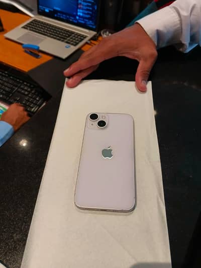Apple iPhone 14
