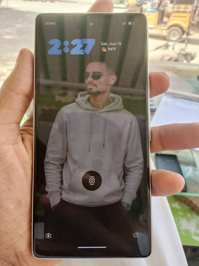 Google Pixel 7a 2