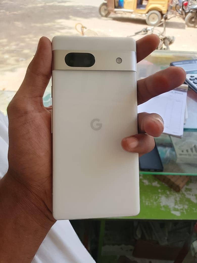 Google Pixel 7a 5