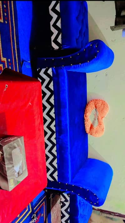 sofa in good condition