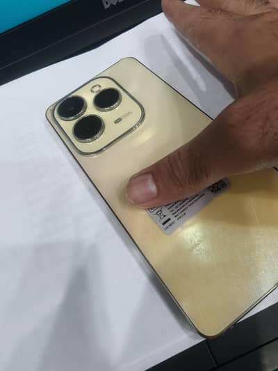 Infinix Hot 40 Pro