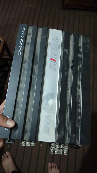 pioneer Car woofer with amplifier