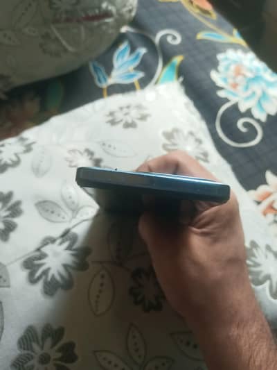 Infinix Hot 40i