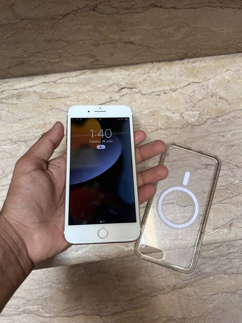 Apple iPhone 7 Plus 3