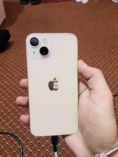 Apple iPhone 13