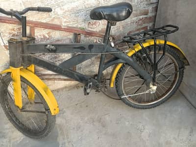 02 bicycles for 7 to 10 years old boys for sale