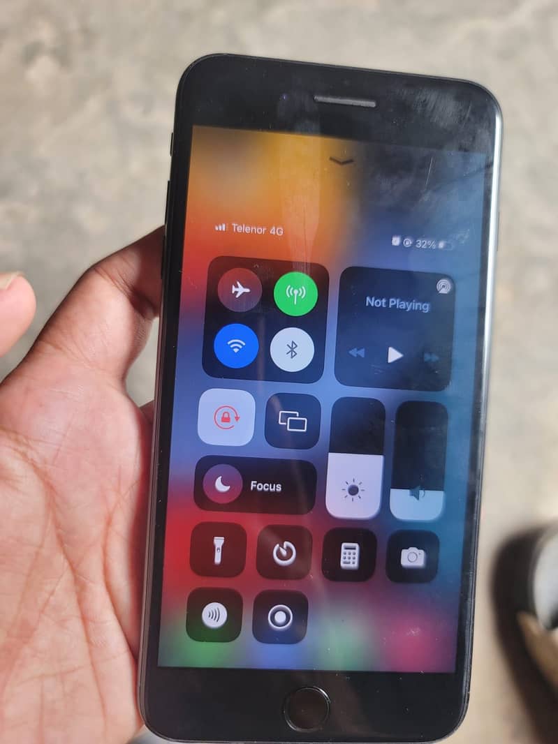 Apple iPhone 7 Plus 2