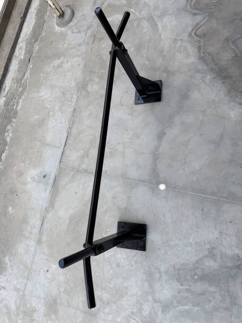 Solid Pull up bar 2