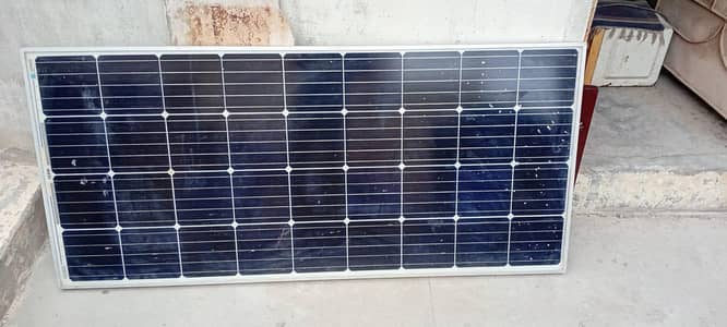 Selling 2 Solar plate