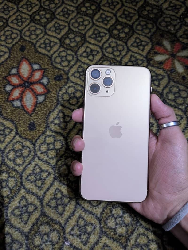 Apple iPhone 11 Pro 6