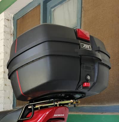 JDR Tail Box Used only 2 days