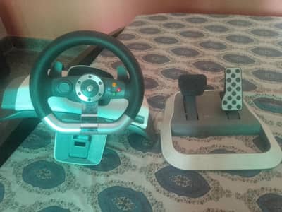 XBOX 360 WITH 500GB HDD 1 CONTROLLER 1 LIMITED EDITION STEERING WHEEL