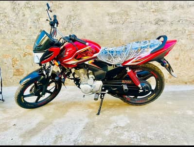 HONDA  CB 125f 2025/26