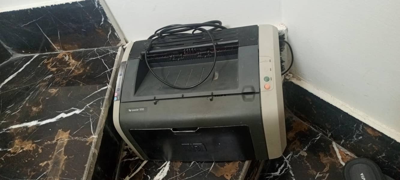 HP laser jet Printer1010 0