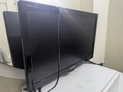 Samsung 24 inch LCD computer+USB