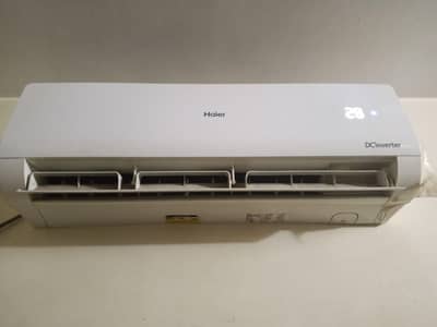 hiear inverter Split ac condtion 10 by 10 just 3 years use orignal gas