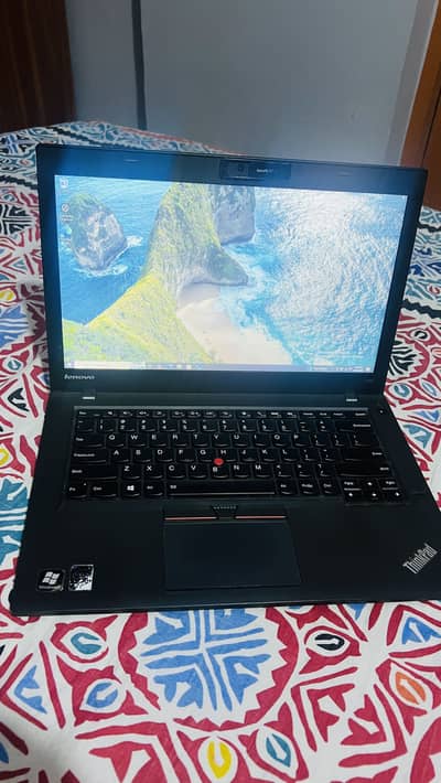 Lenovo Thinkpad Core  i 7 5th Generation
