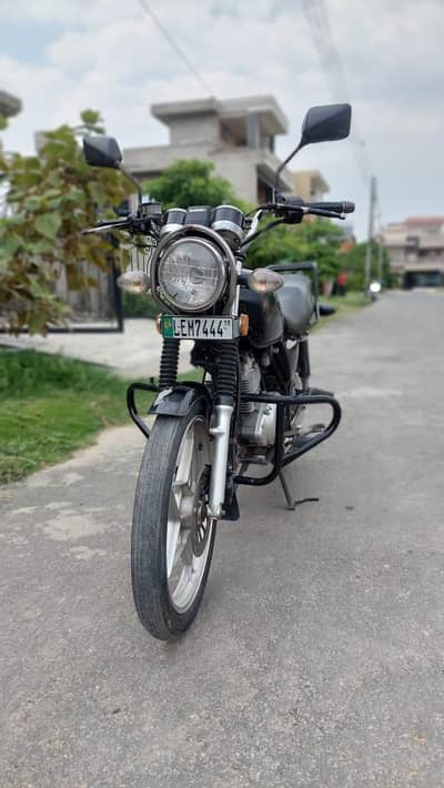 SUZUKI GS 150 SE