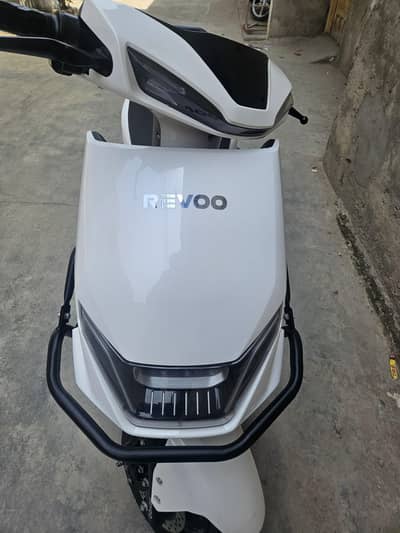 REVOO c32 Jung 2026 model neat and clean condition