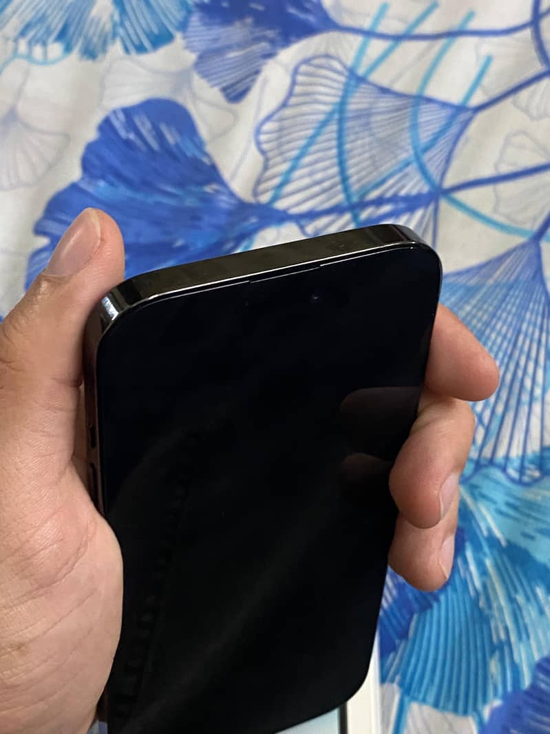 iPhone 14pro 2