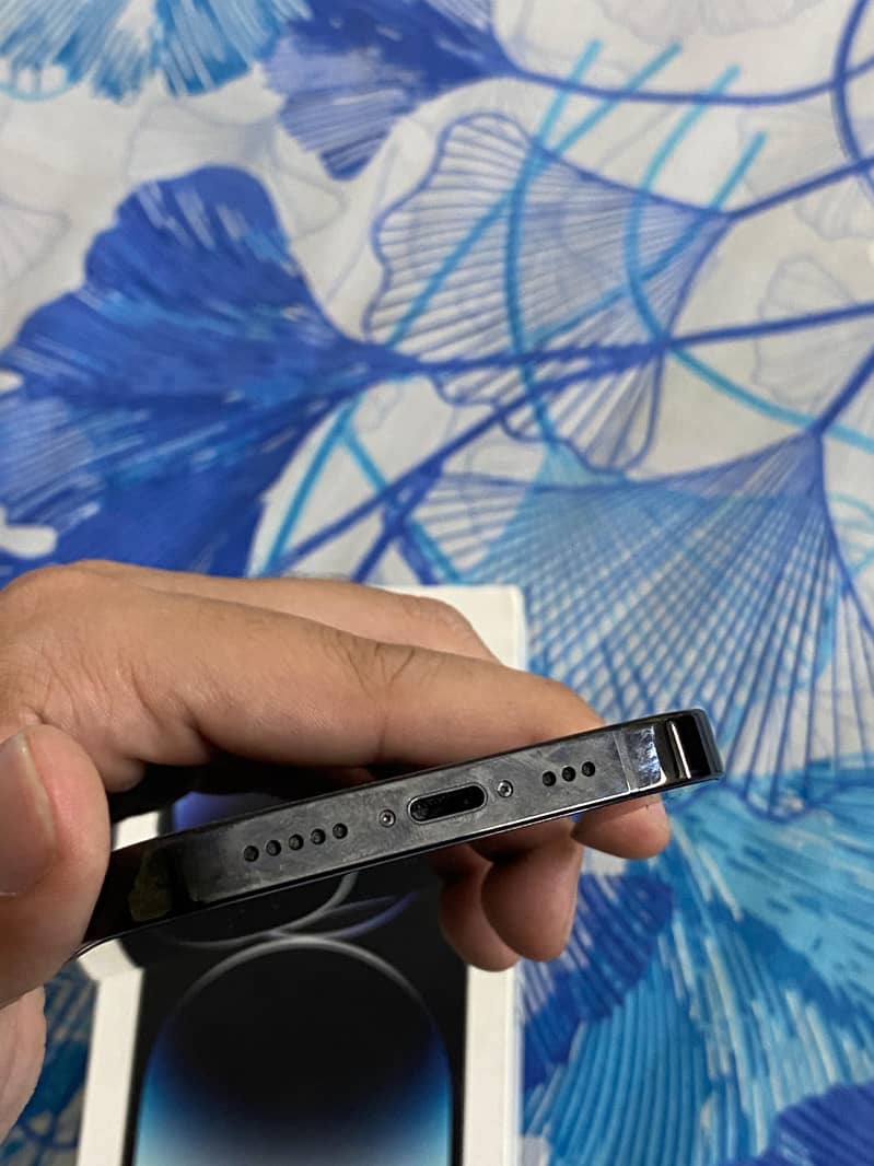iPhone 14pro 3