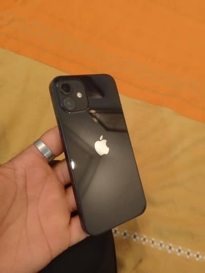 Apple iPhone 12