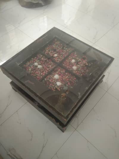 center table neat clean for sale