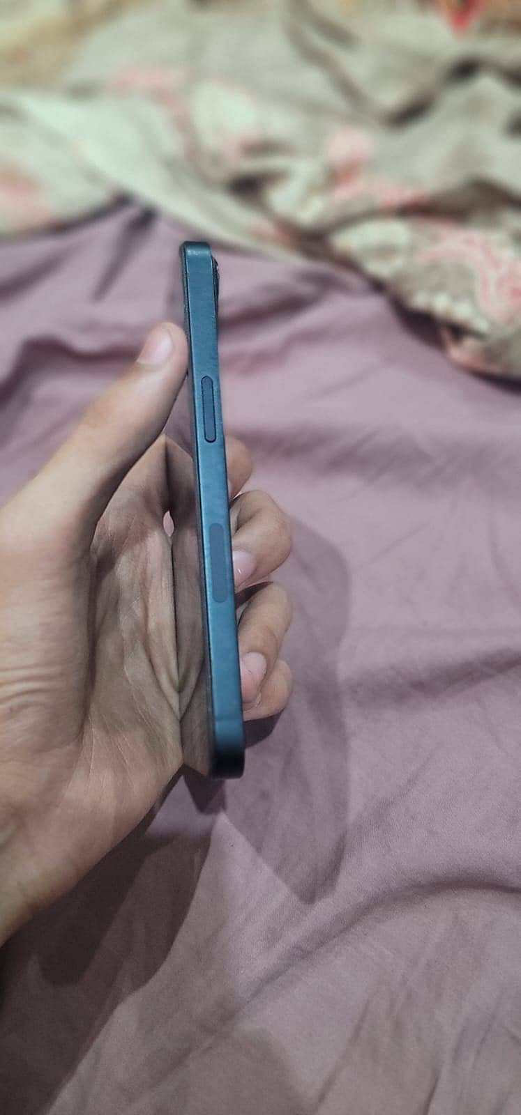 Apple iPhone 13 1
