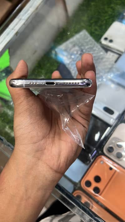 Apple iPhone XS