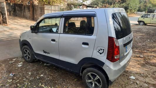 Suzuki Wagon R 2015