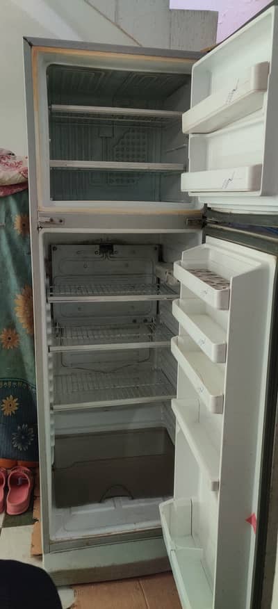 Best quality Dawlance Fridge in good condition