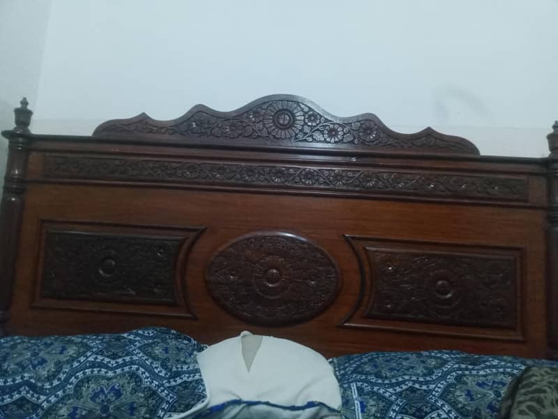 king  bed 1