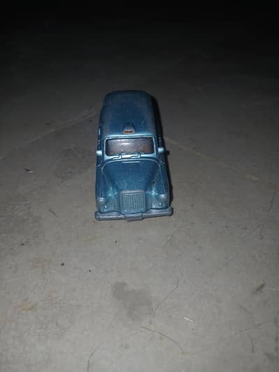 mettalic car