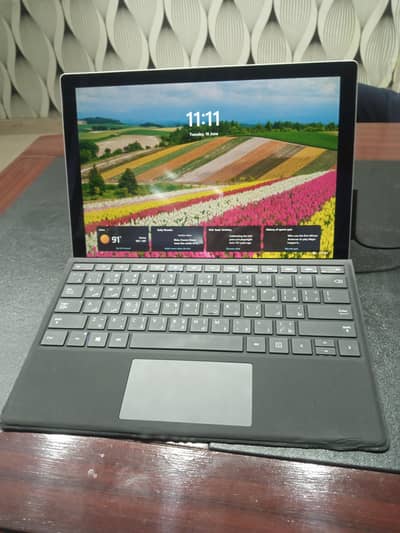 Microsoft surface pro 6 core i7 16 GB 256 GB