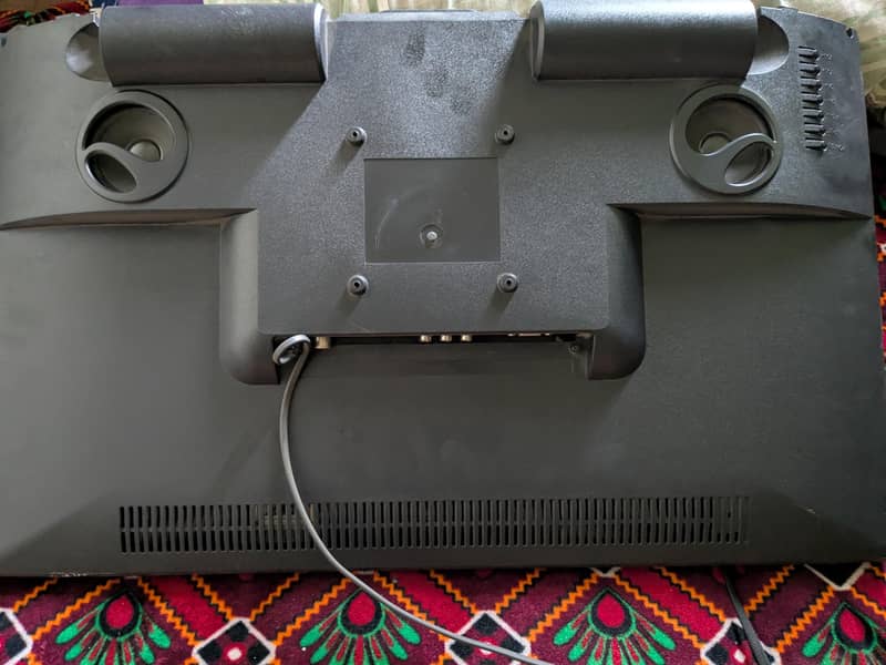 LCD 32" 0