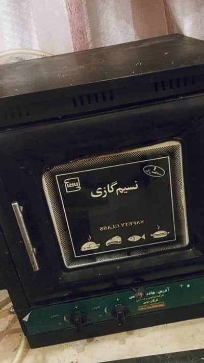 Gas oven for sale only for 20k