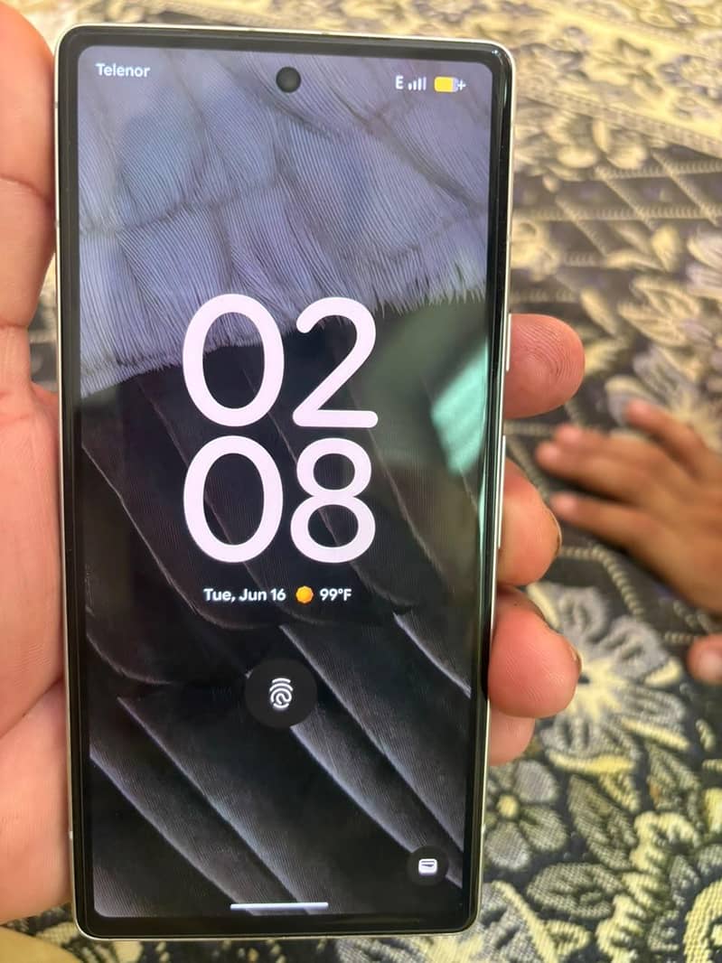 Google Pixel 7a 5