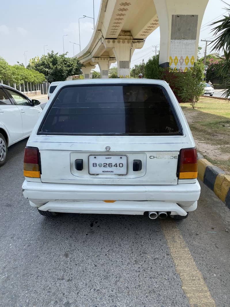 Charade 1986 model 3