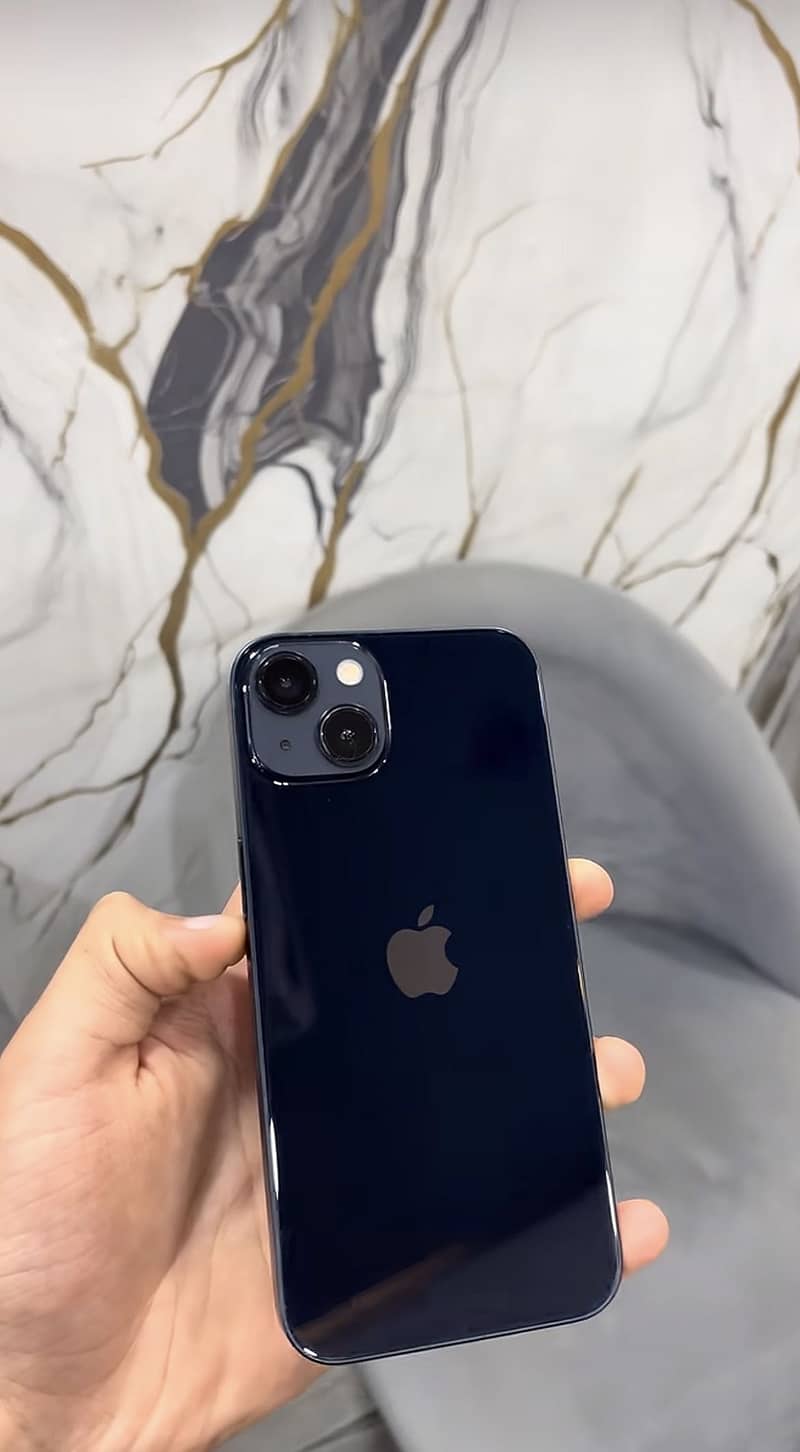 iPhone 13 1